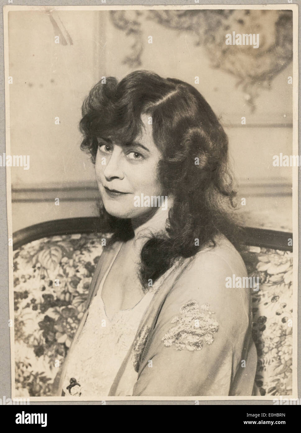 Betty Nansen, eine bekannte norwegische Schauspielerin, wird in ihrer Rolle in dem Stück den Grimme Kone (die hässliche Frau) dargestellt. Diese Aufführung war ein wichtiger Teil ihrer Theaterkarriere in Norwegen. Stockfoto