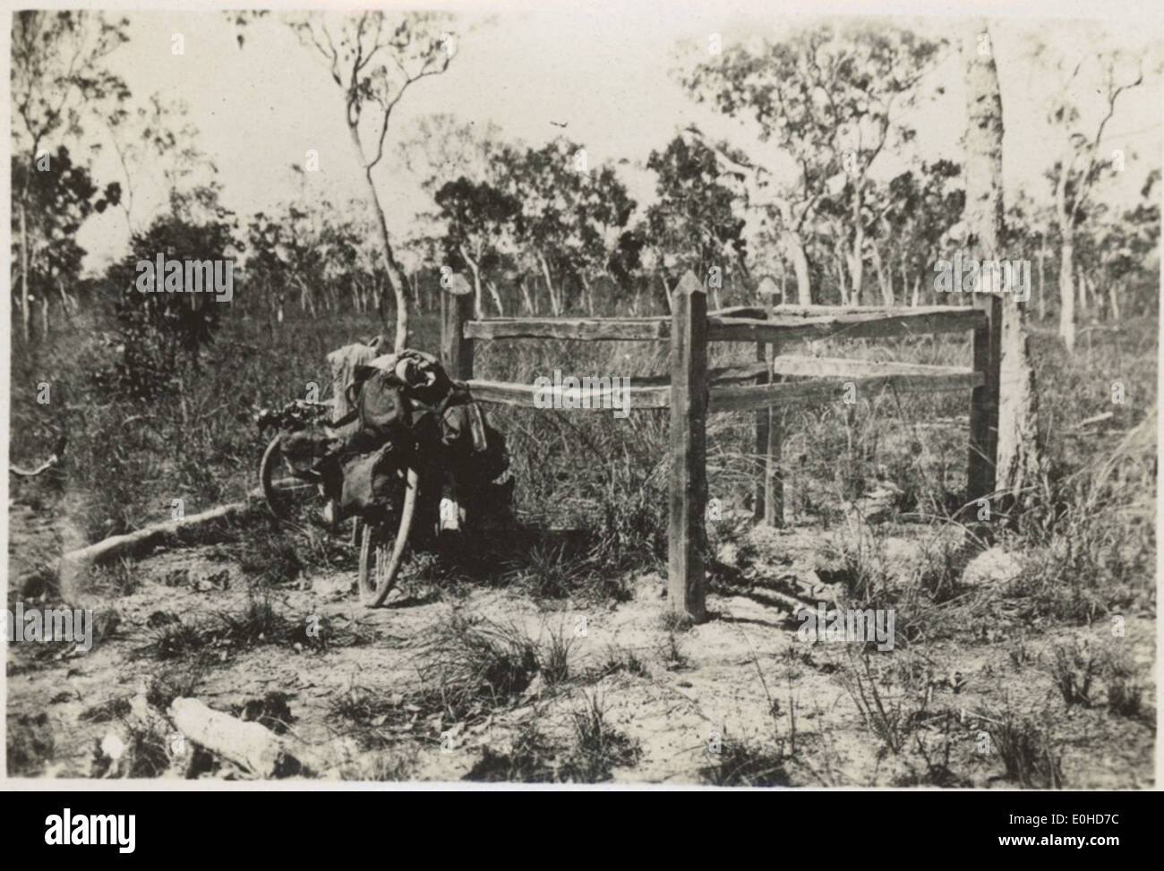 Francis Birtles Fahrrad und ein Durst Opfer das Grab in Zentral-Australien Stockfoto