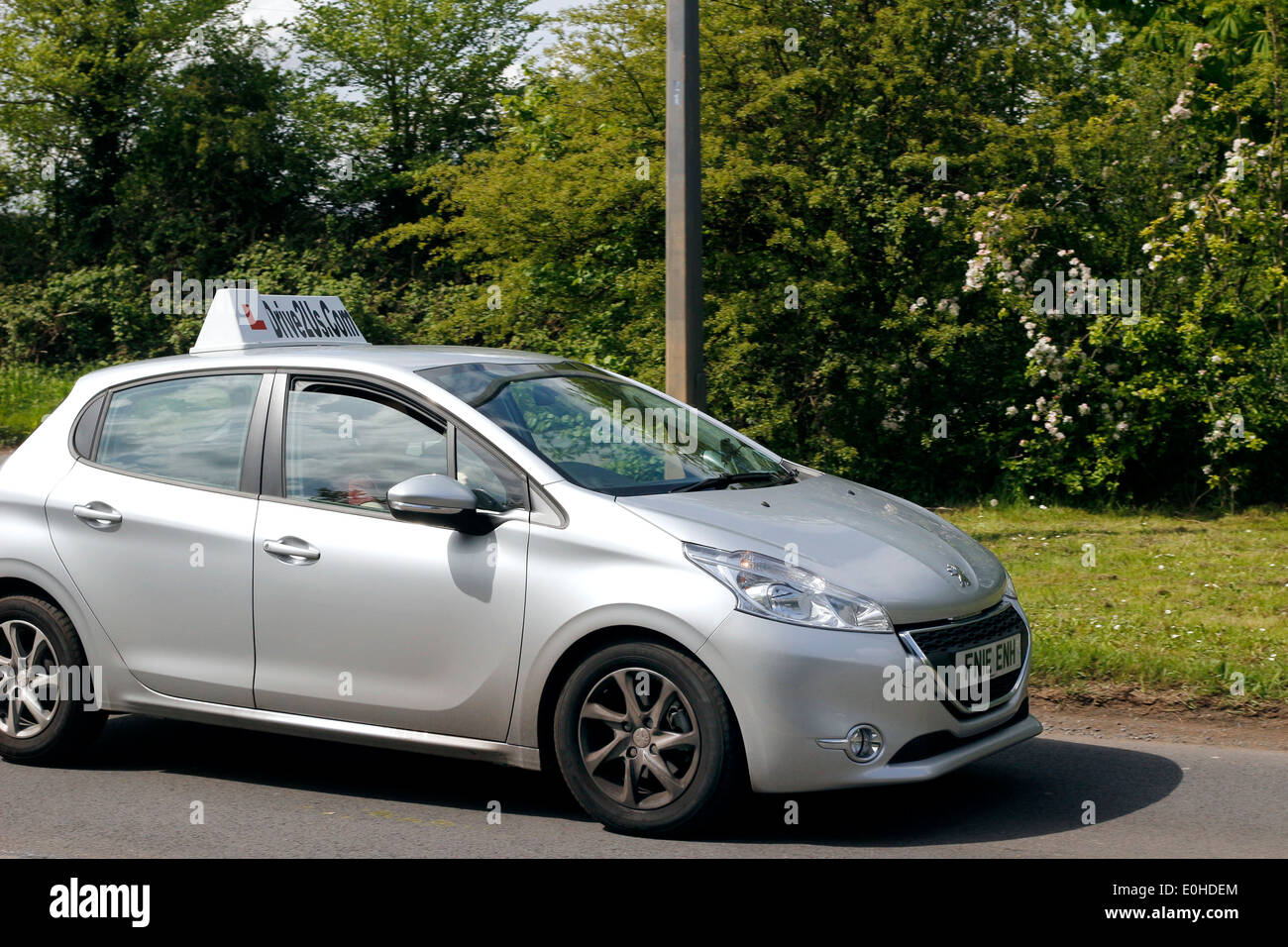 Peugeot Schule Steuerwagen, Mai 2014 Stockfoto