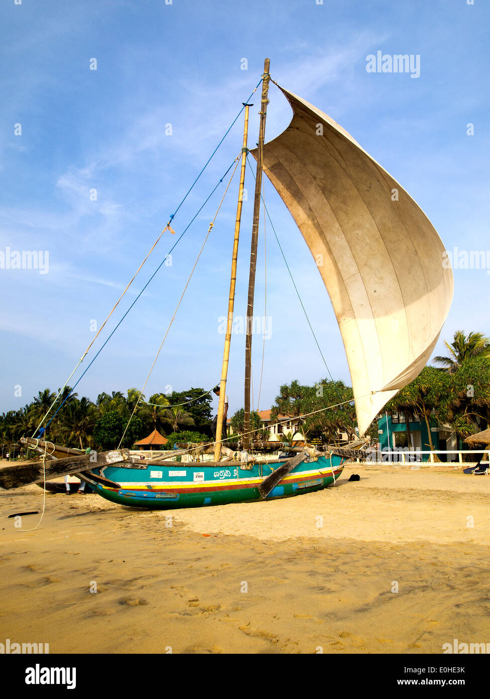 Segelschiff am Strand in Sri Lanka Stockfoto