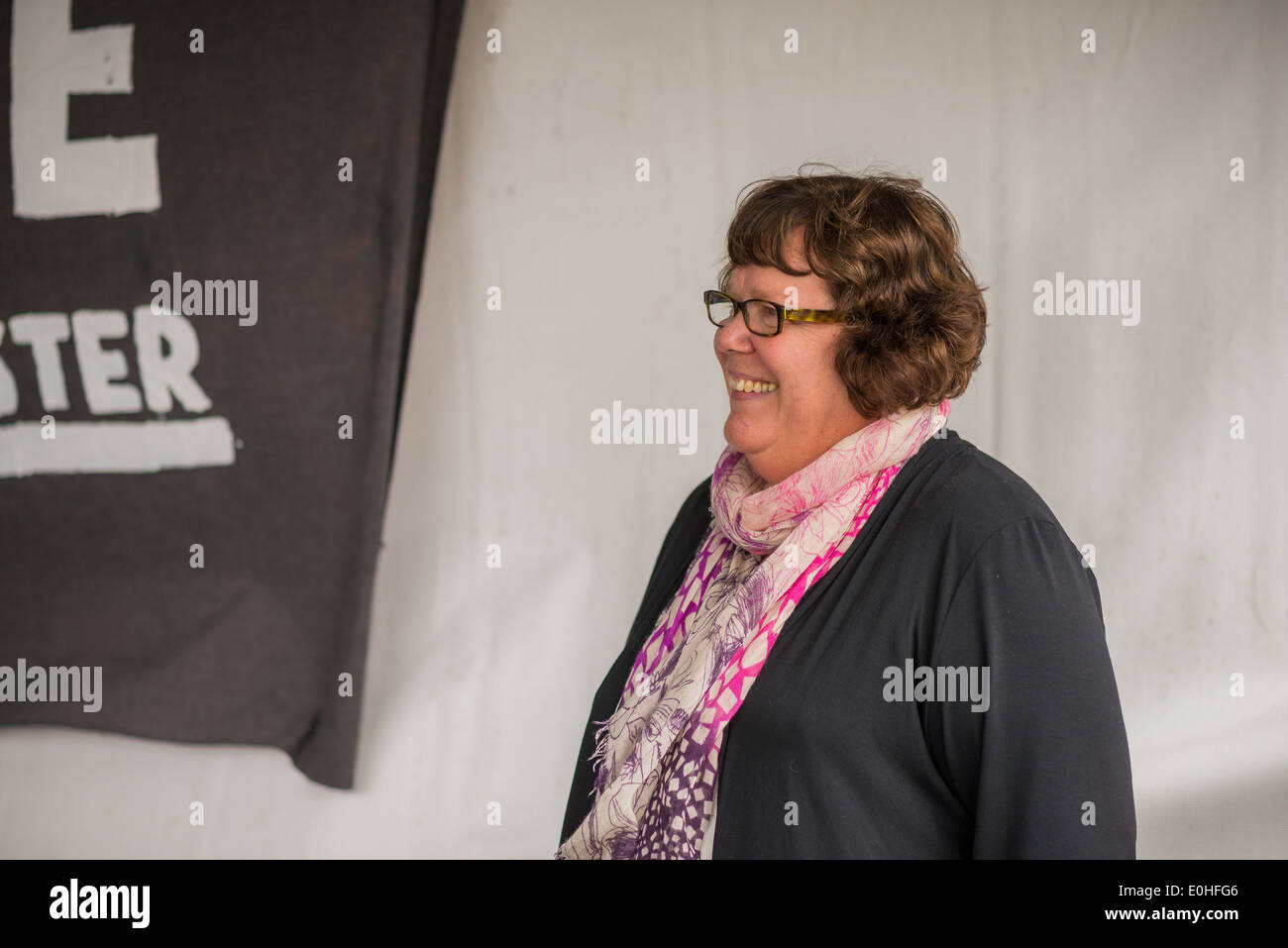 NDP Mp Libby Davies bei No Enbridge Pipeline Rally, 10. Mai 2014, Sunset Beach, Vancouver, Britisch-Kolumbien, Kanada Stockfoto