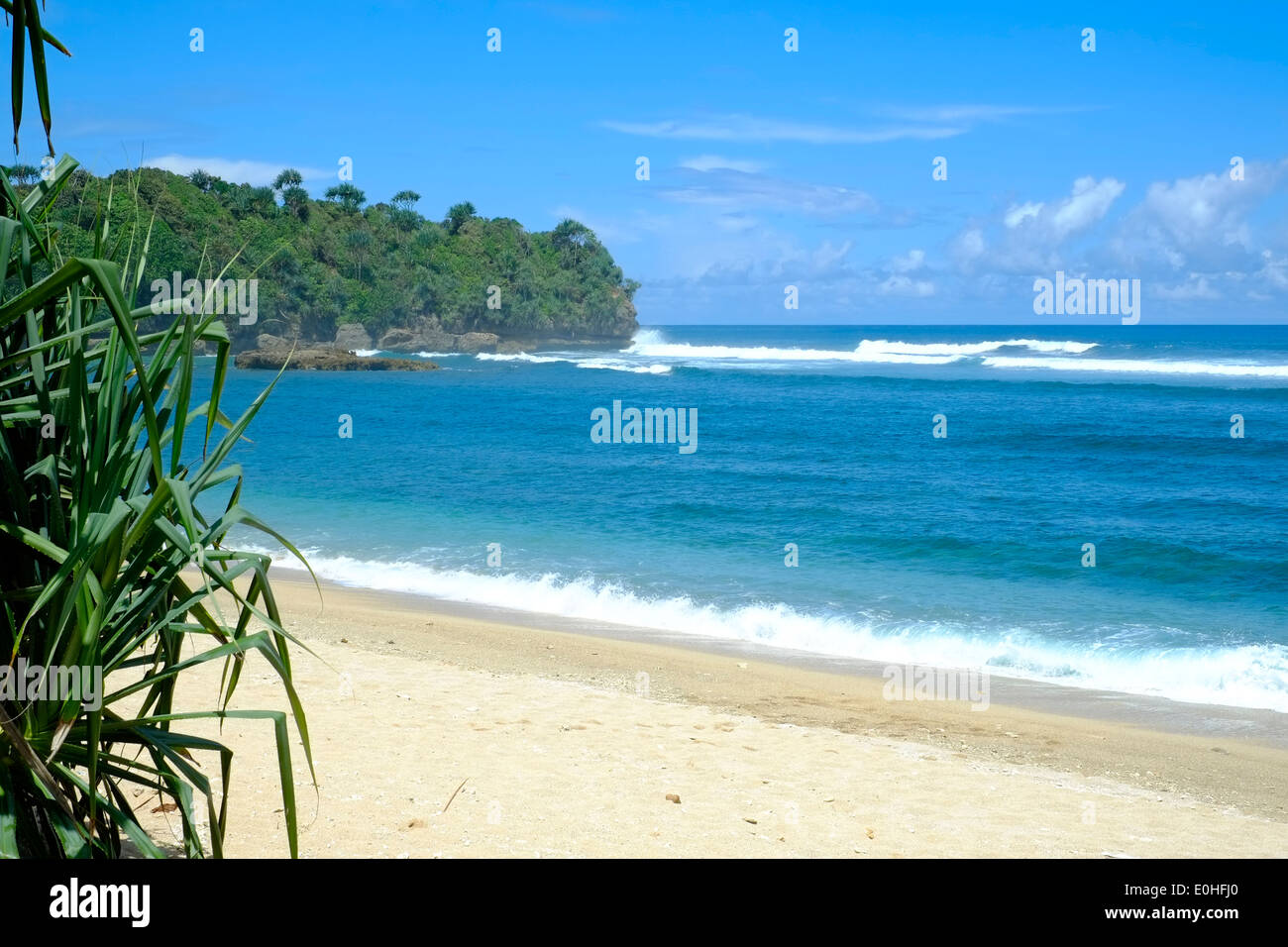 Strand und Meer bei Balekambang Ost-Java-Indonesien Stockfoto