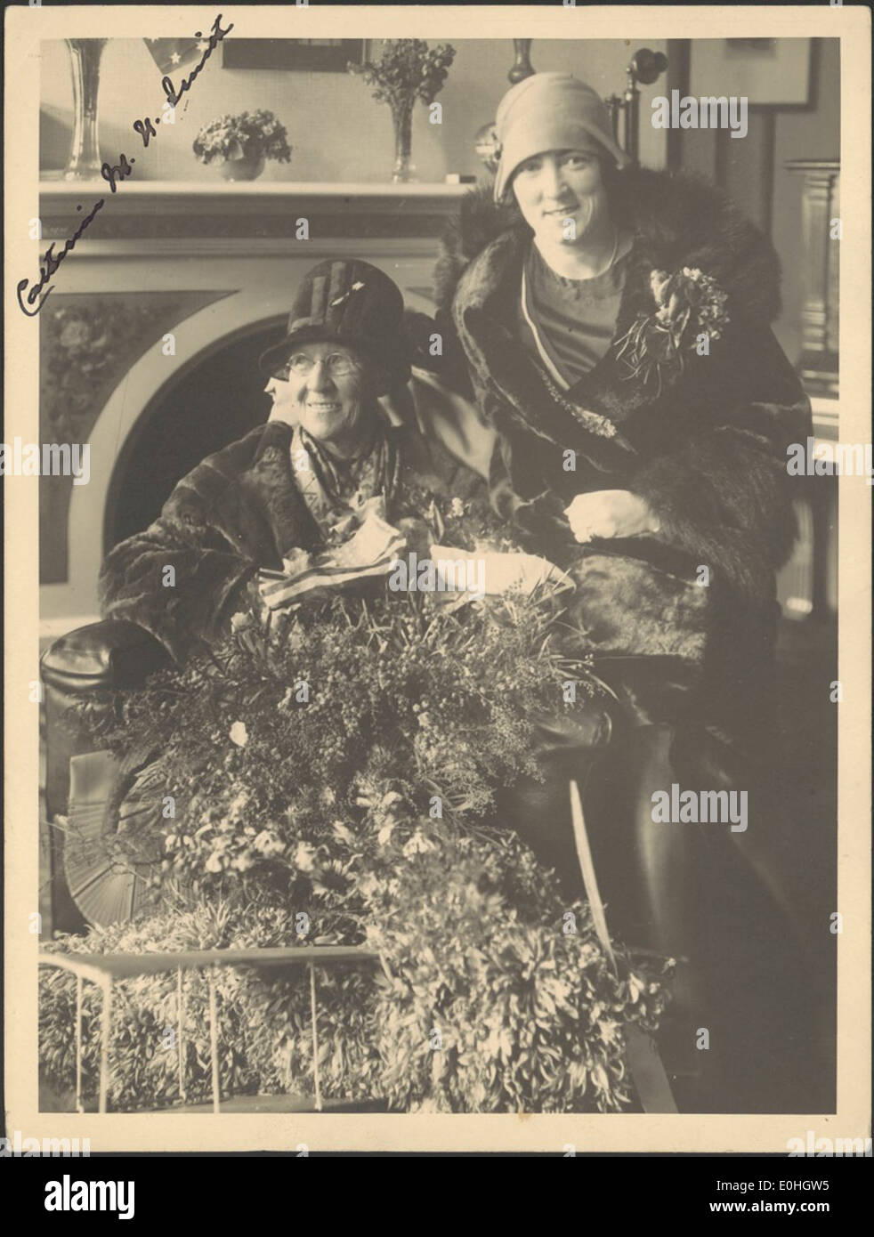 Porträt des Charles Kingsford-Smiths Mutter, Catherine und J. Ulm. Stockfoto