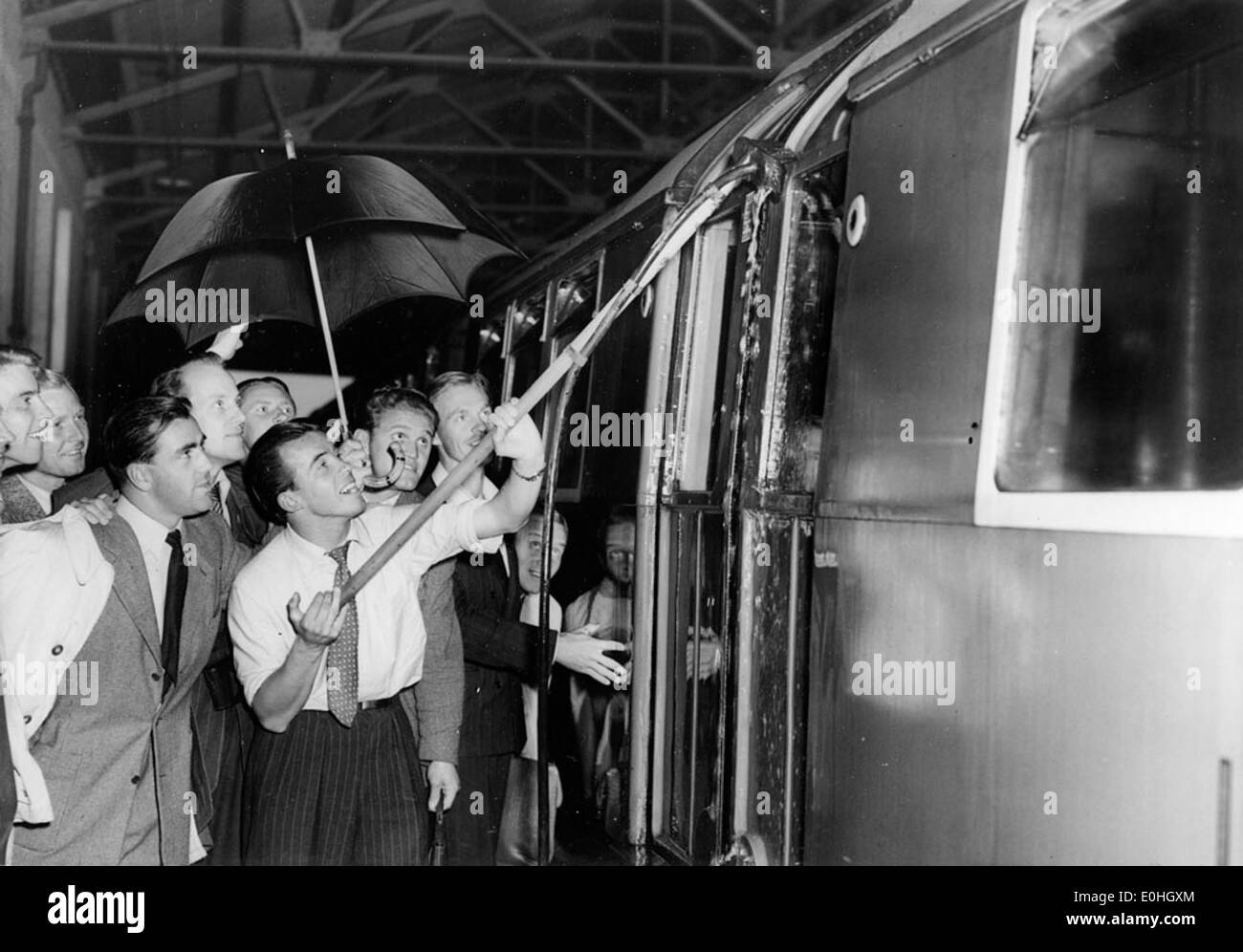 Im Jahr 1948 besuchten Mitarbeiter von Stockholm Transport London Transport, was ein bedeutendes Ereignis in der Transportgeschichte beider Städte war. Die Veranstaltung wurde von Alexander Stephen & Sons dokumentiert. Stockfoto
