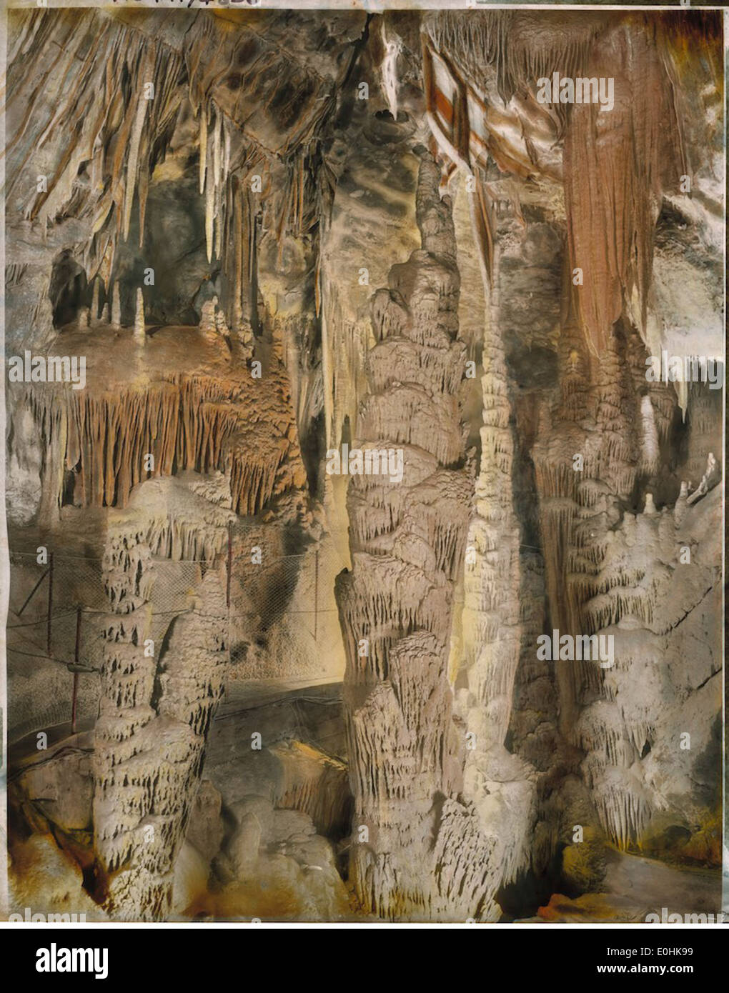 Die schillernde Schönheit der persischen Kammer, Orient Höhle [Jenolan Caves, New South Wales] [Frank Hurley] Stockfoto
