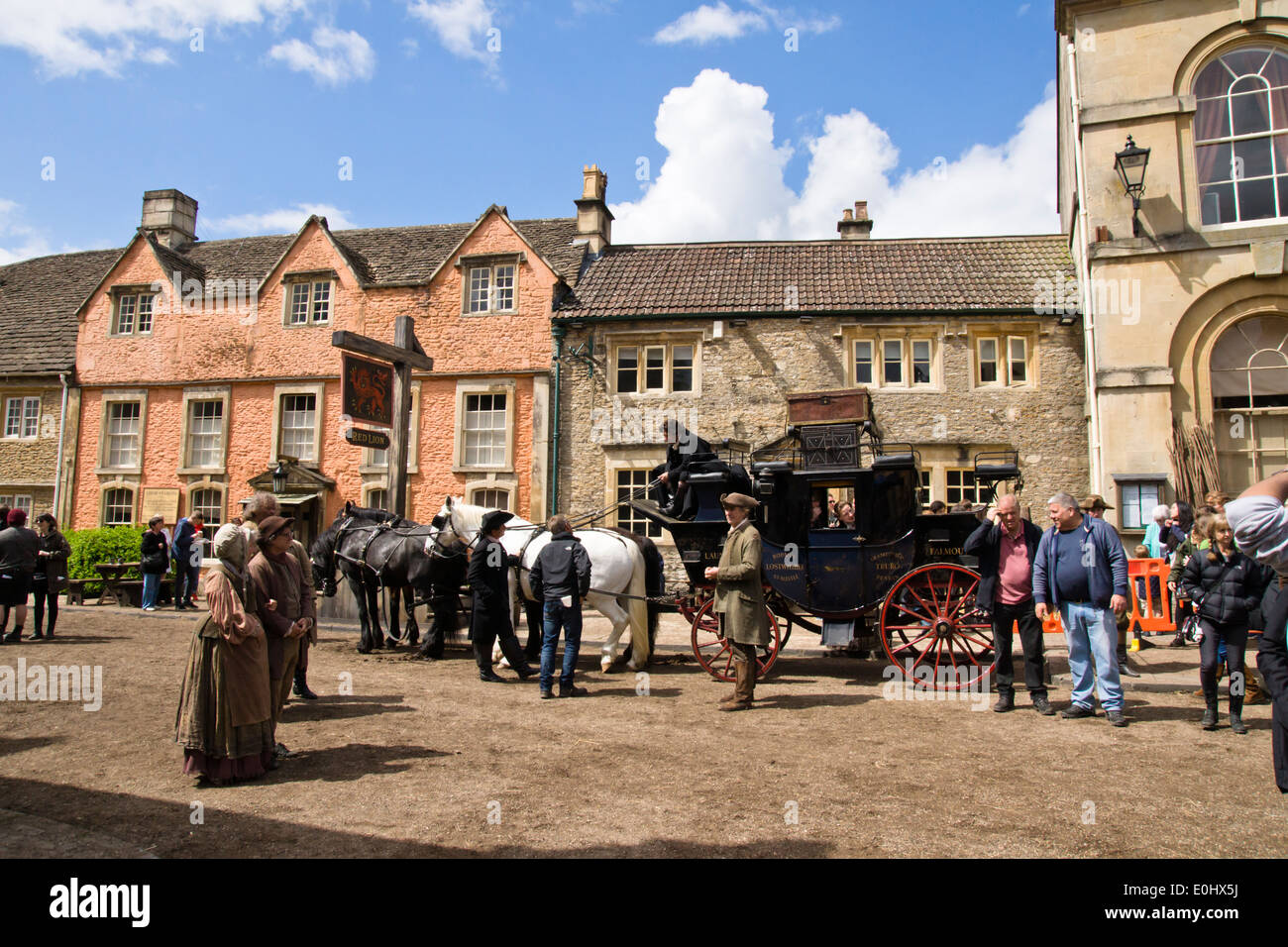 Corsham Wiltshire 6. Mai 2014 Dreharbeiten des BBC-Dramas Poldark vor Ort in Corsham Wiltshire. Stockfoto