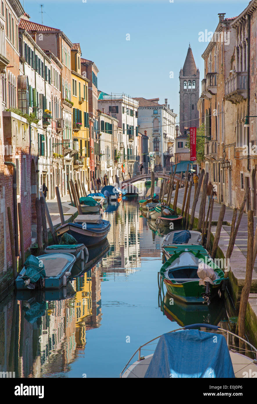 Venedig, Italien - 13. März 2014: Fondamenta Giardini Straße. Stockfoto