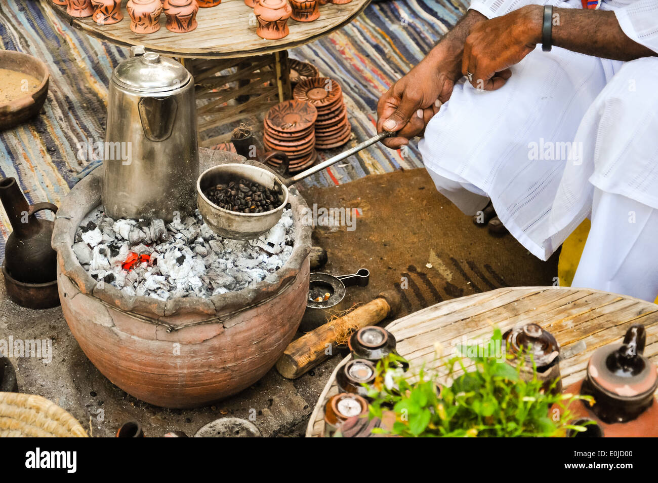 Nubische Kaffee in der Herstellung Stockfoto