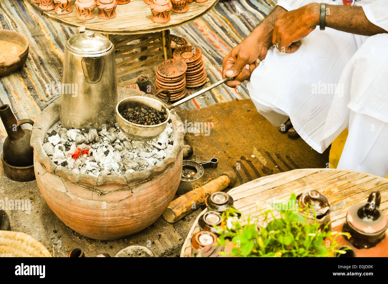 Nubische Kaffee in der Herstellung Stockfoto