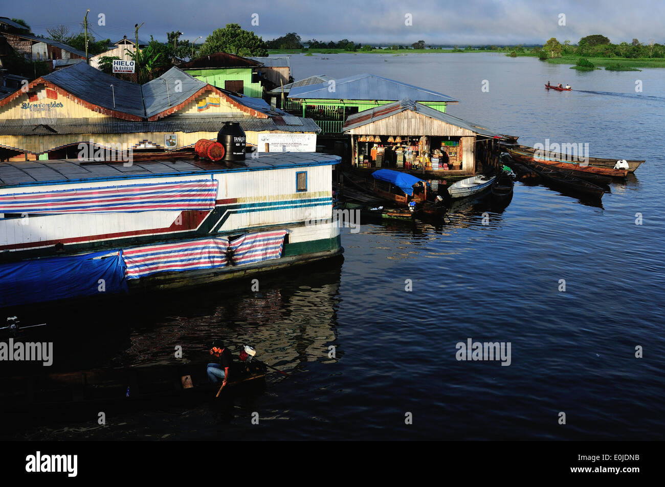 Hafen in SAN PABLO DE LORETO. Abteilung von Loreto. Peru Stockfoto