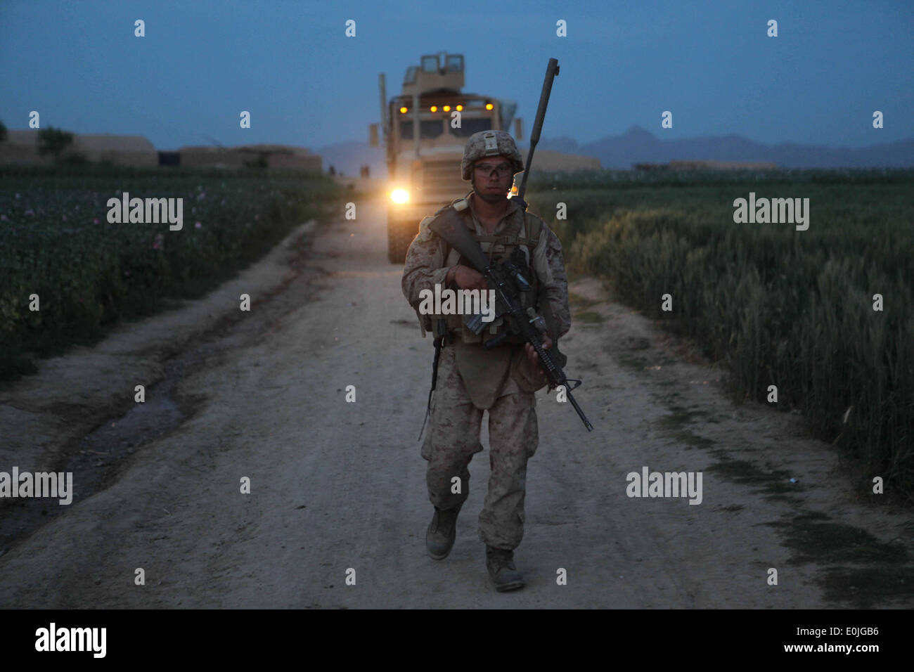 PATROL BASE Hai, Provinz Helmand, Islamische Republik Afghanistan – ein Infanterist mit 3. Bataillon, 4. Marine Regiment Stockfoto