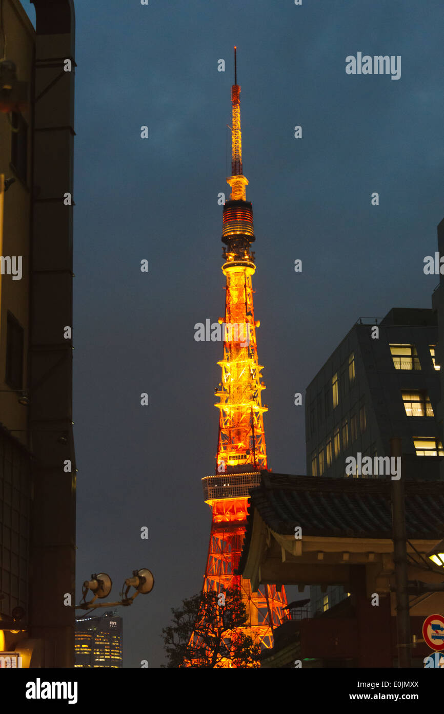 Nachtansicht des Tokyo Tower, Tokyo, Japan Stockfoto