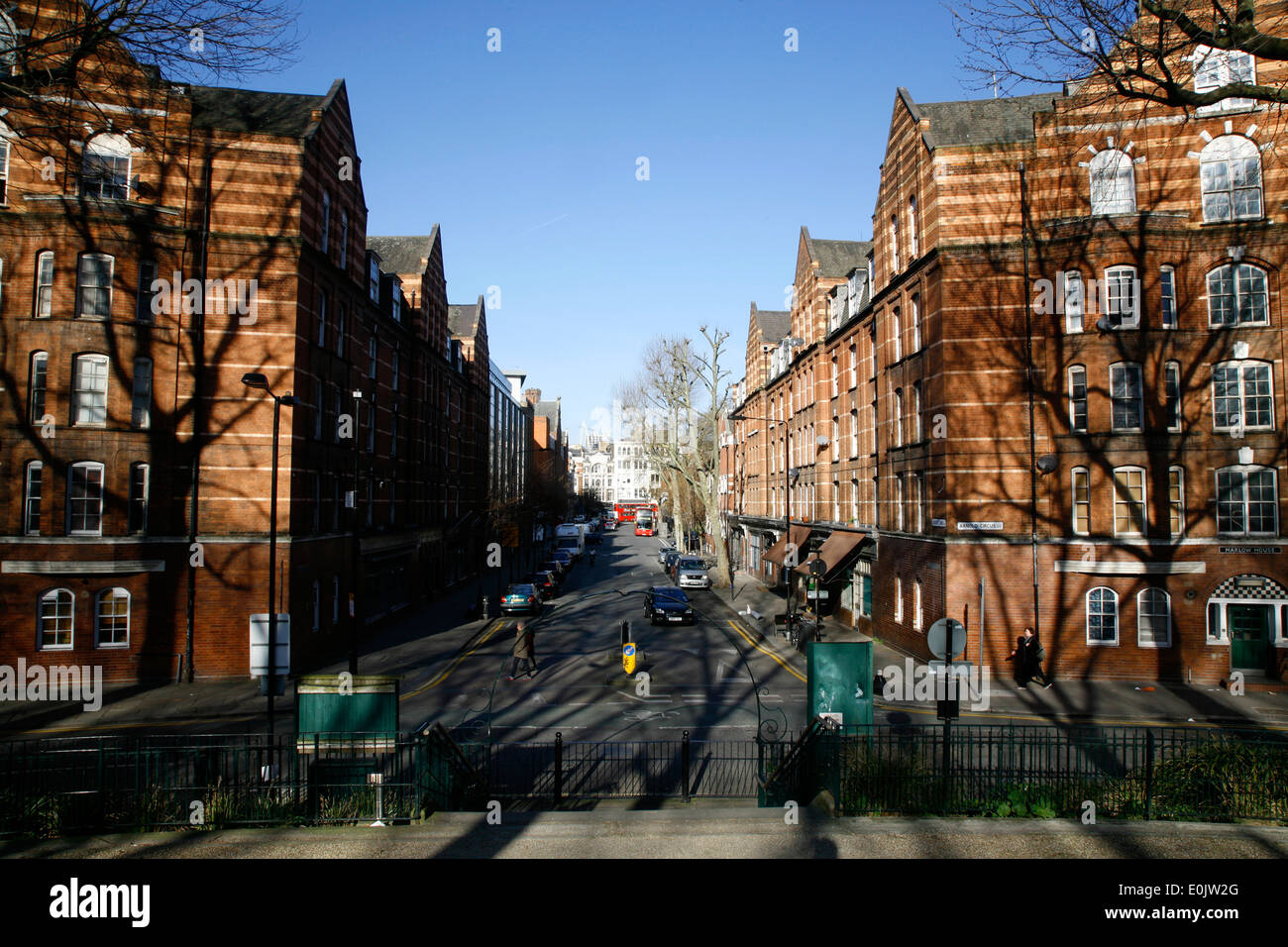 Zeigen Sie Calvert Avenue aus Grenze Gärten, Arnold Circus, Shoreditch, London, UK an Stockfoto