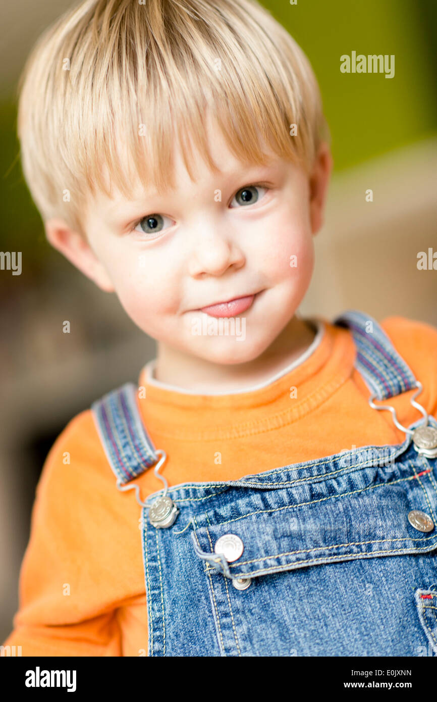 kleiner Junge, 4 Jahre alt, (Model Release) Stockfoto