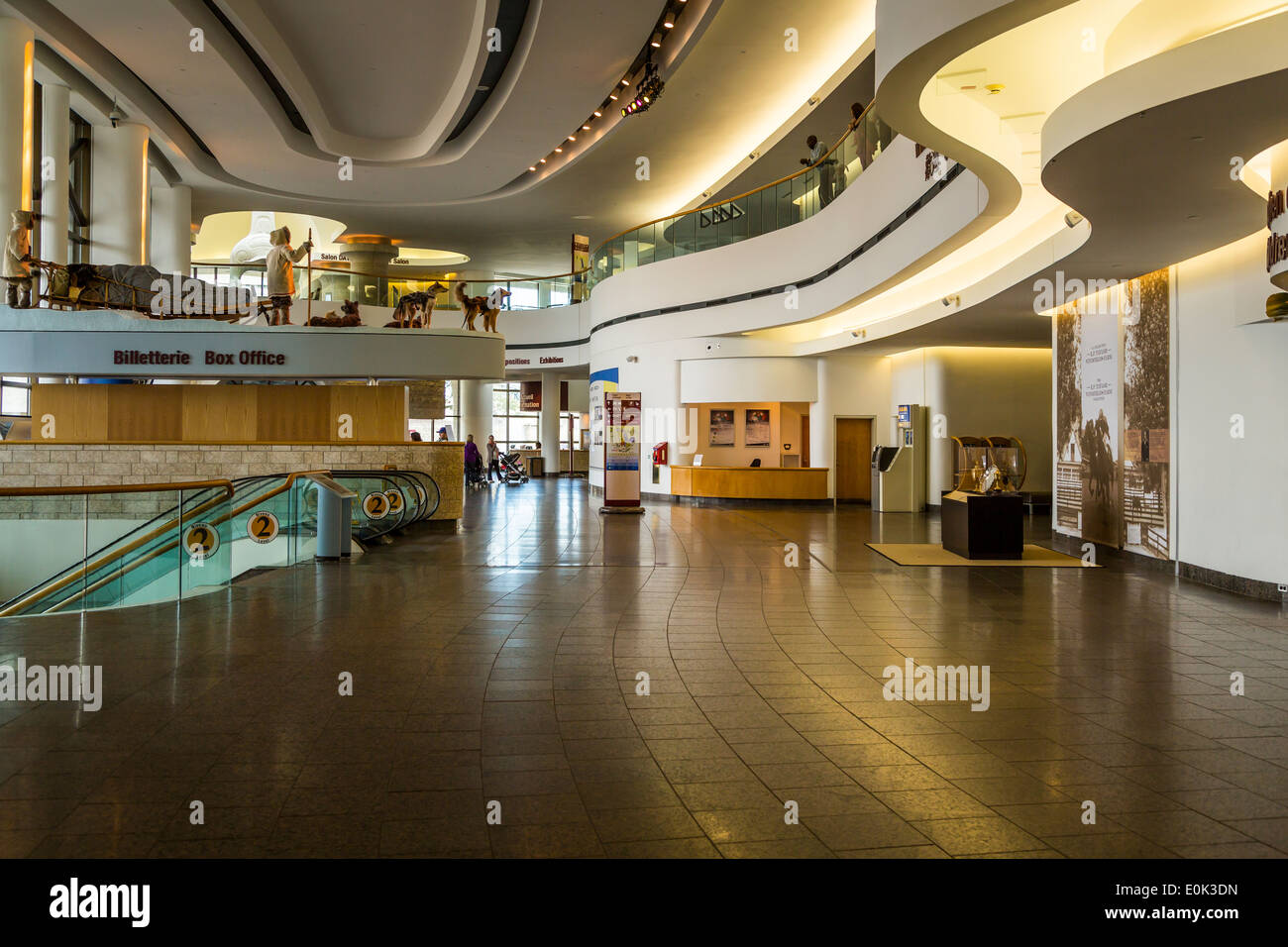 Inneren Flur das Museum of Civilization in Rumpf, Quebec, Kanada. Stockfoto