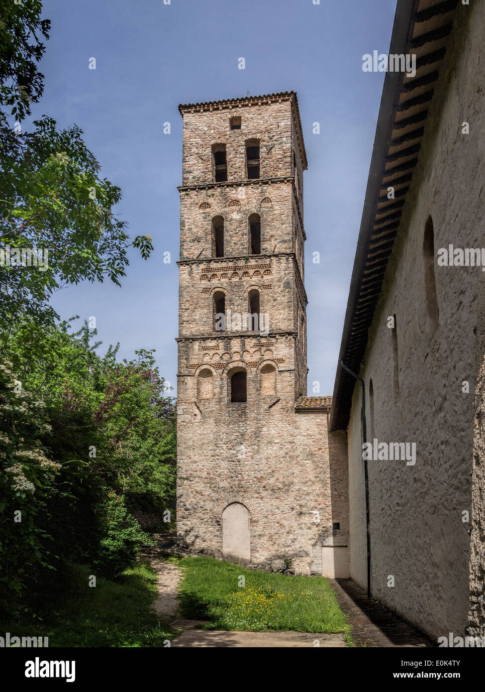 San Pietro in Valle, Ferentillo, Umbrien, Italien; der Glockenturm Stockfoto