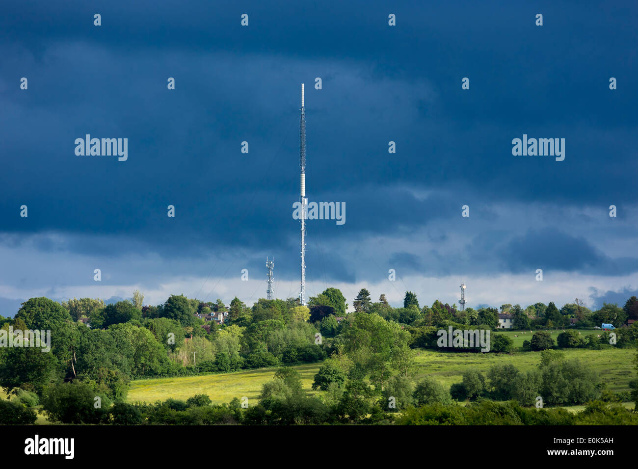 Fernsehen und Radio sender Masten auf Beckley in oxfordshire von otmoor, England, Großbritannien Stockfoto