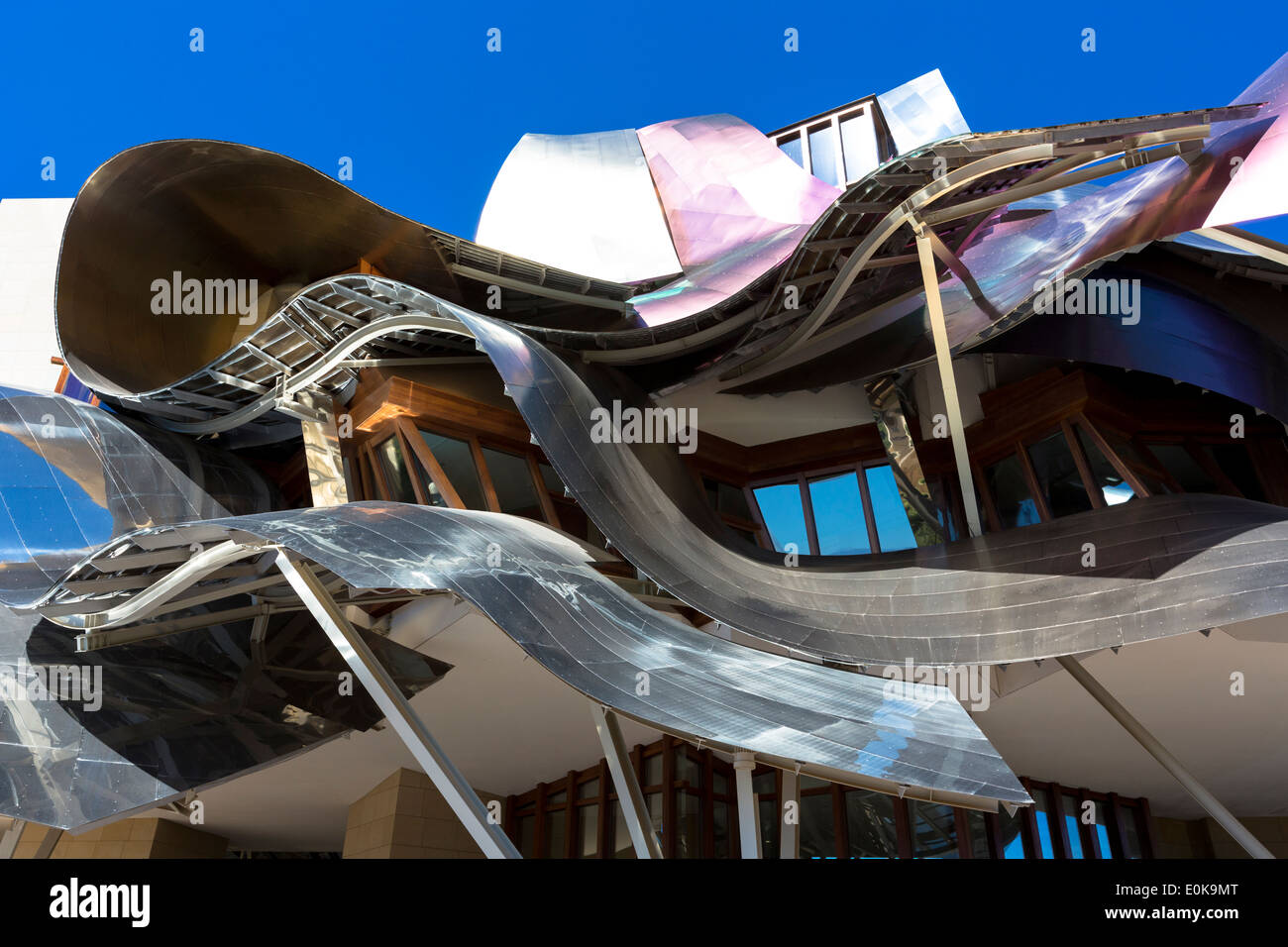 Hotel Marques de Riscal Bodega, futuristisch geschwungenen Design von dem Architekten Frank o Gehry, in elciego in Rioja Alavesa Bereich von Spanien Stockfoto