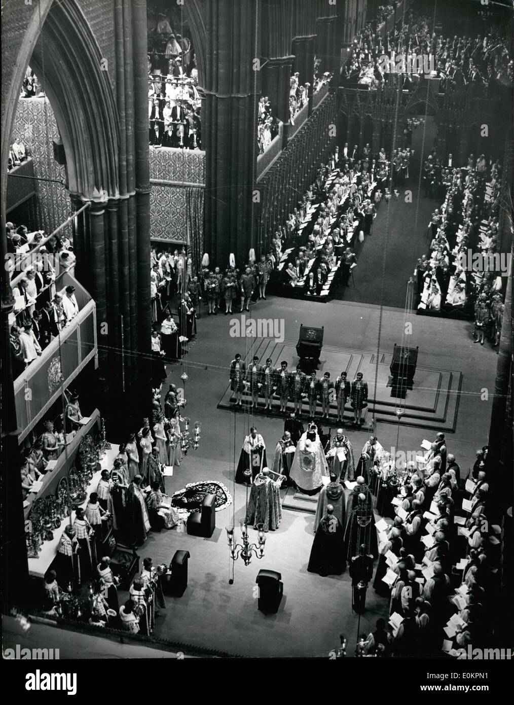 5. Mai 1937 - Krönung König George VI: Foto zeigt die Szene in der Westminster Abbey. Stockfoto