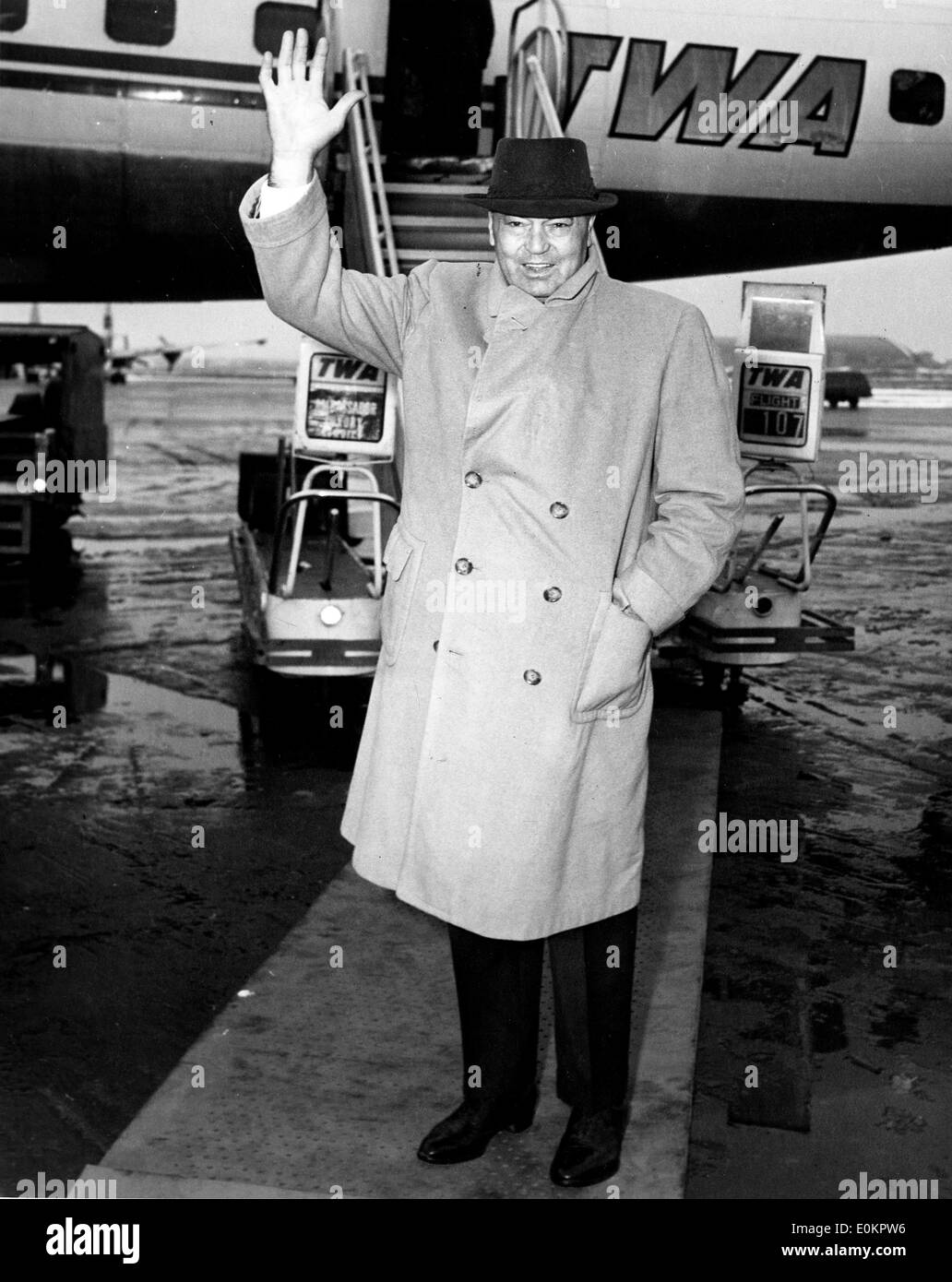 Boxer Jack "Manassa Mauler" Dempsey einsteigen in ein Flugzeug in New York Stockfoto