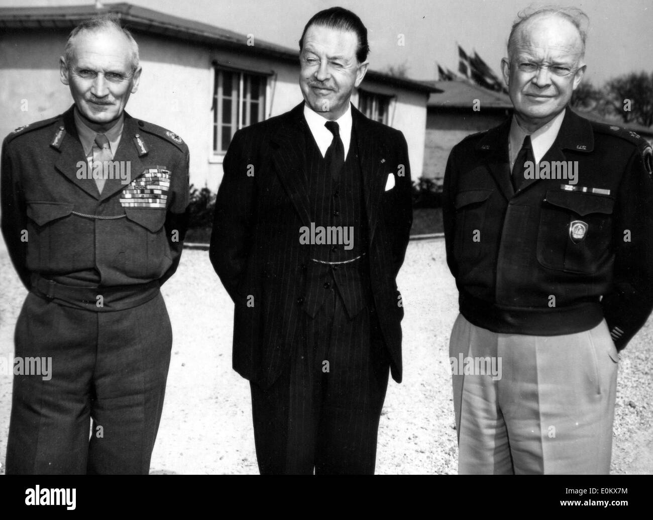 Präsident Eisenhower mit Armee Generäle Stockfoto