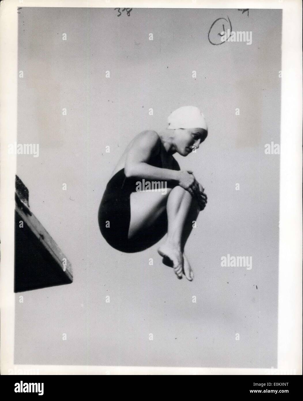 2. August 1952 - Olympische Spiele Helsinki 1952 Damen hohe tauchen Fina: Pat Mccormick U.S.A. in Aktion gesehen, wenn das Finale gewinnen Stockfoto