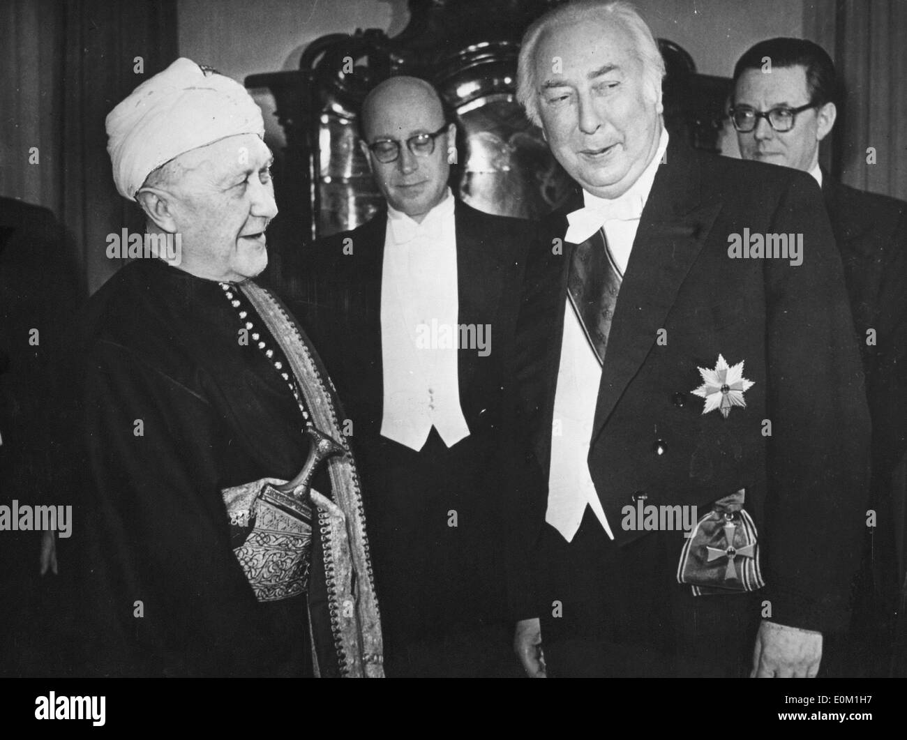 Konrad Adenauer und Theodor Heuss bei einer Veranstaltung Stockfoto
