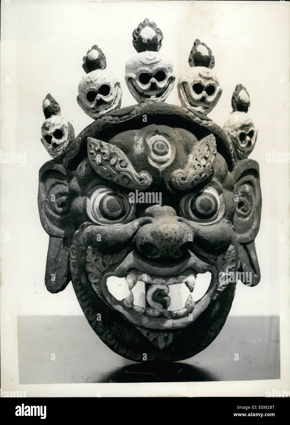6. März 1953 - 03.06.53 Köpfe, antike und moderne Ã ¢ Â'¬â €œ Holz Maske aus Tibet.  Foto zeigt: Ein 17. Jahrhundert Holz Maske f Stockfoto