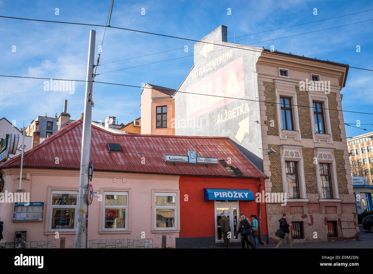 Kleine kraniofasziale Lebensmittelgeschäft, Obchodna Street, Bratislava Stockfoto