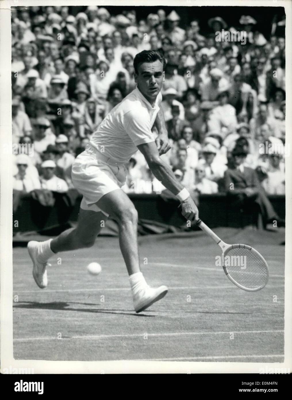 29. Juni 1953 - 29.06.53 Wimbledon Championships. Seixas versus Hoad.  Foto zeigt: V. Seixas der Vereinigten Staaten in pla Stockfoto