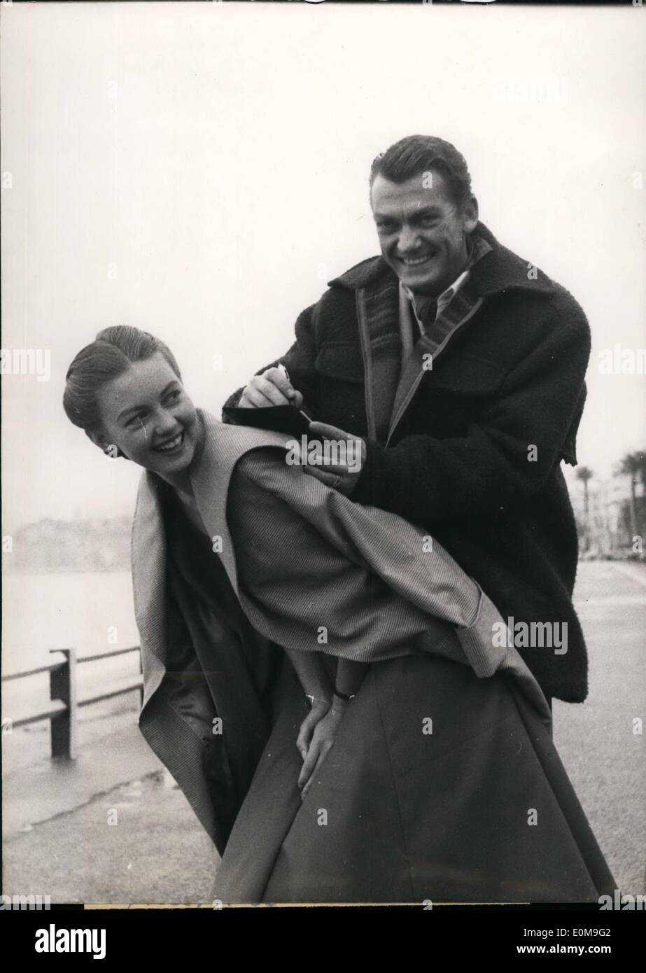 3. März 1954 - Michiko Tanaka und Victor de Kowa. Stockfoto