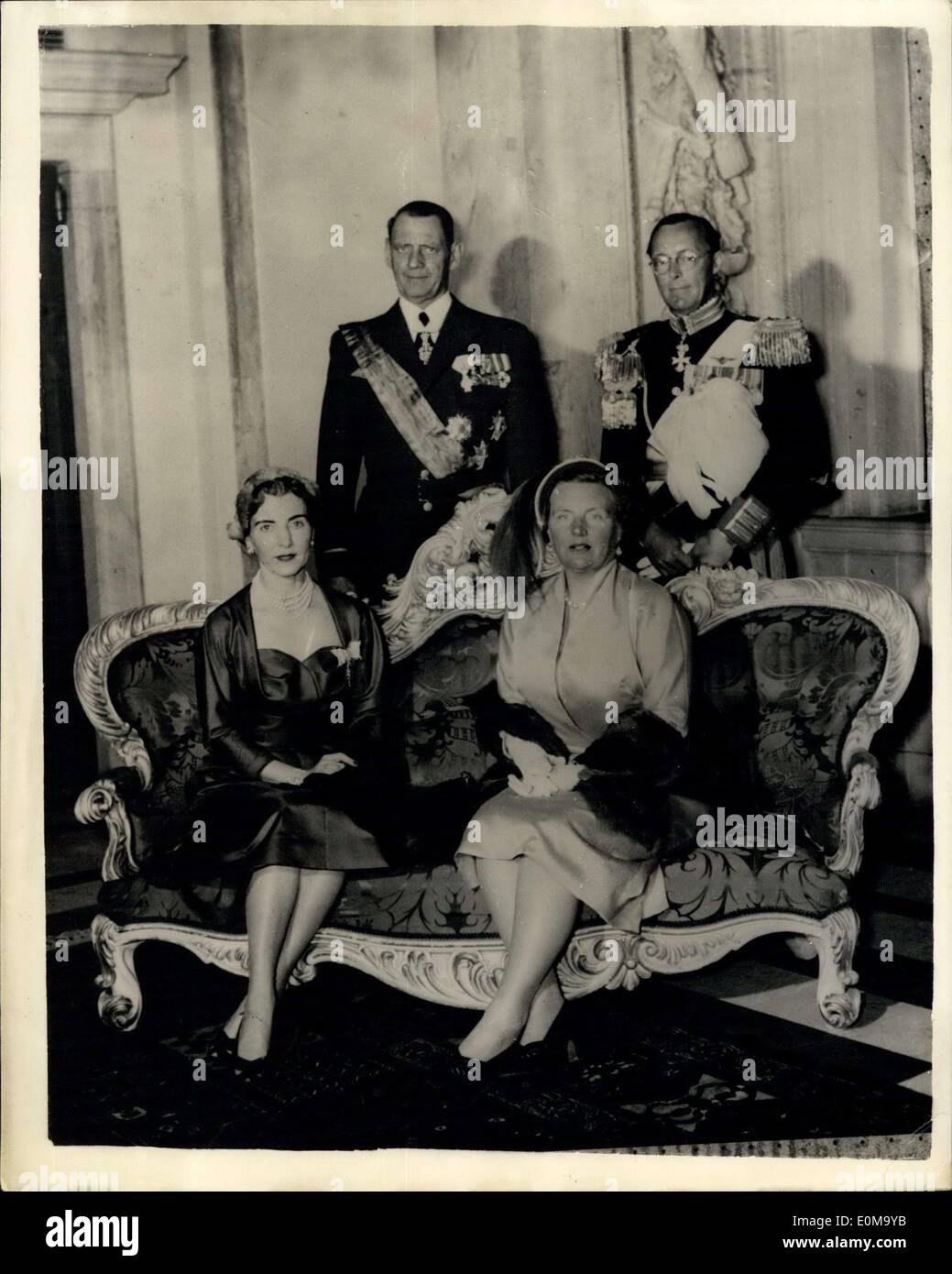 Queen Ingrid Of Denmark Fotos Und Bildmaterial In Hoher Aufl sung Alamy Queen Ingrid Of Denmark Fotos Und Bildmaterial In Hoher Aufl sung Alamy