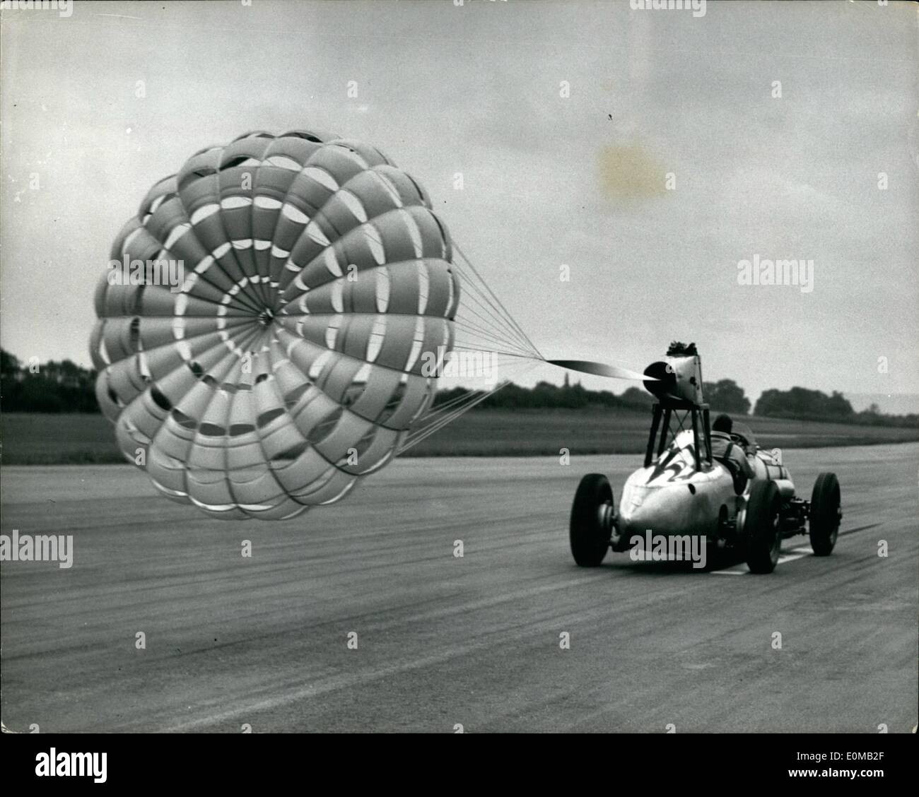 Brake parachute Fotos und Bildmaterial in hoher Auflösung Alamy