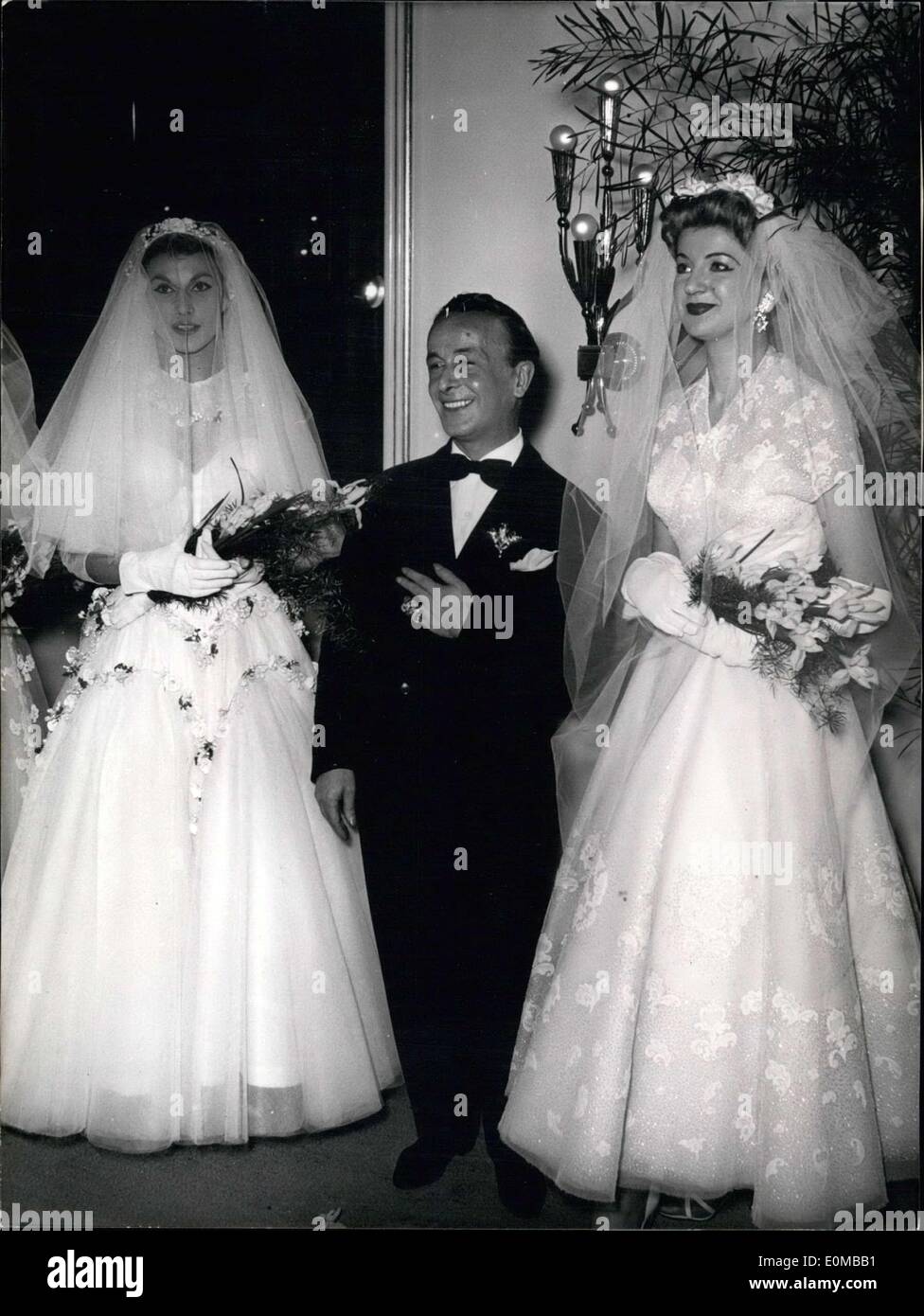 24. Mai 1954 hier abgebildet ist italienische ModeDesigner Emilio