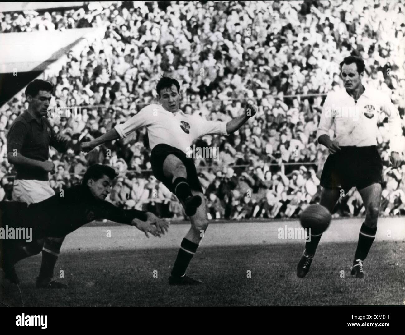 2 zwei Fotos und Bildmaterial in hoher Auflösung Alamy