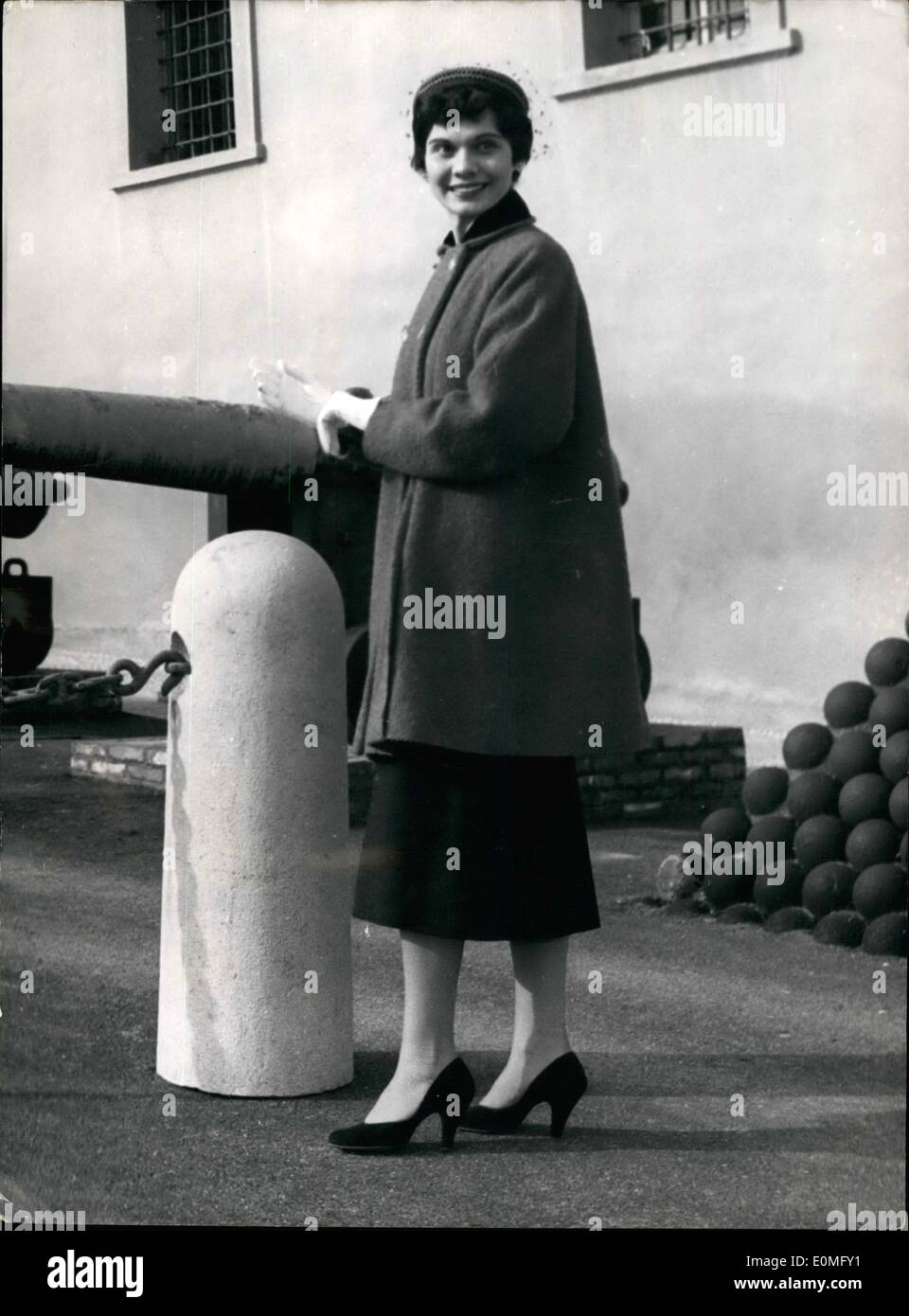 1. Januar 1955 - sie kam ganz aus Chicago, siehe Prinz Rainier: Chicago Student Jo Ann Stork glücklich lächelt als sie bekam Stockfoto