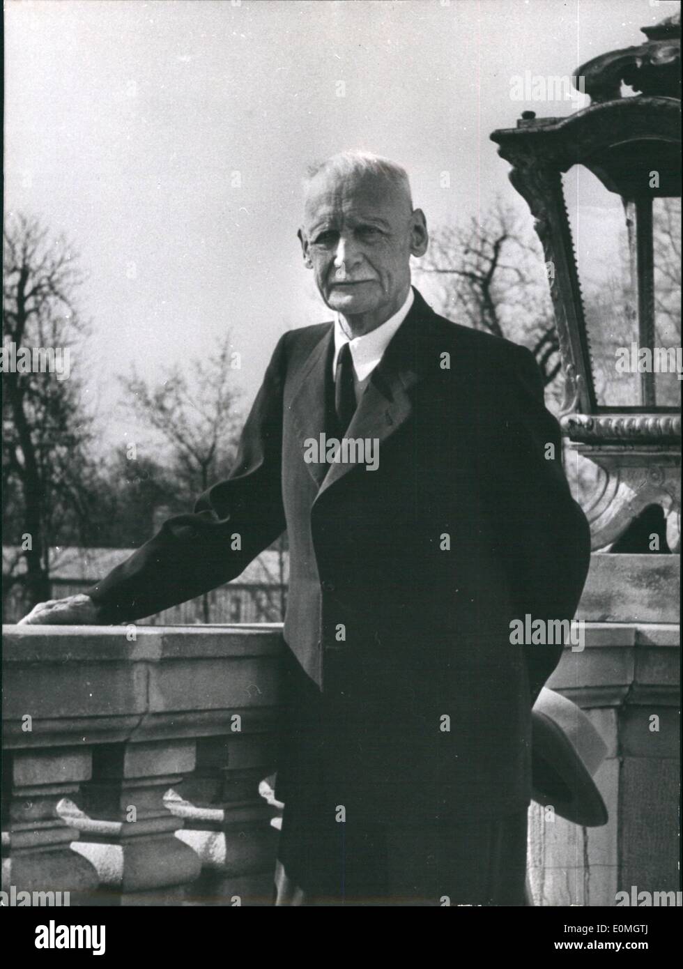5. Mai 1955 - feiert Kronprinz Rupprecht von Bayern am 18. Mai seinen 86. Geburtstag. Dies ist das neueste Bild, das Keystone ein paar Tage dauerte, bevor er Deutschland für Italien verließ. Stockfoto