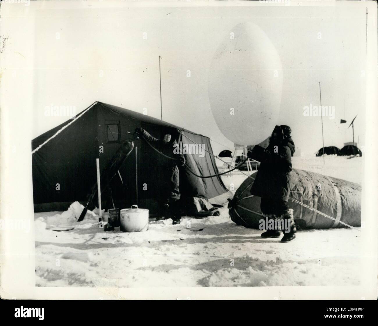 6. Juni 1955 - richtet sowjetischen Russland eine neue Forschungsstation Nordpol. Erbaut auf einer Eisscholle.: eine neue Forschungsstation Eisscholle Stockfoto