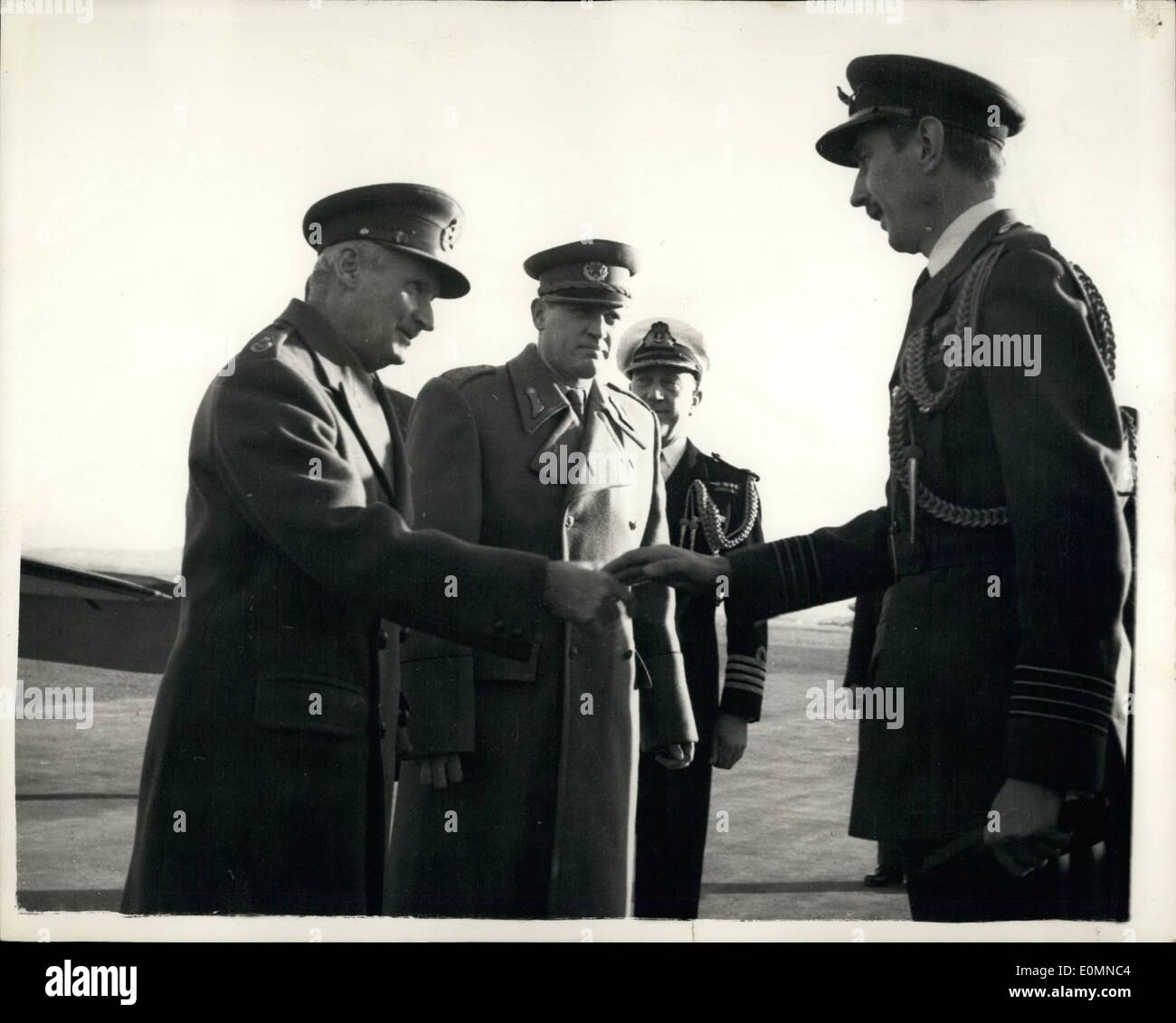 1. Januar 1956 Viscount Montgomery kommt In Belgrad Foto zeigt Feld