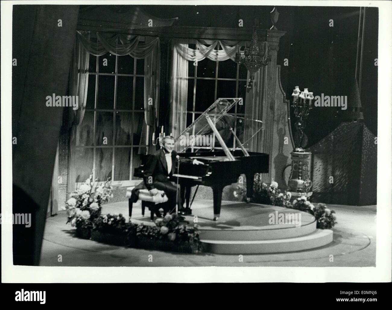 American Pianist Liberace Stockfotos Und Bilder Kaufen Alamy