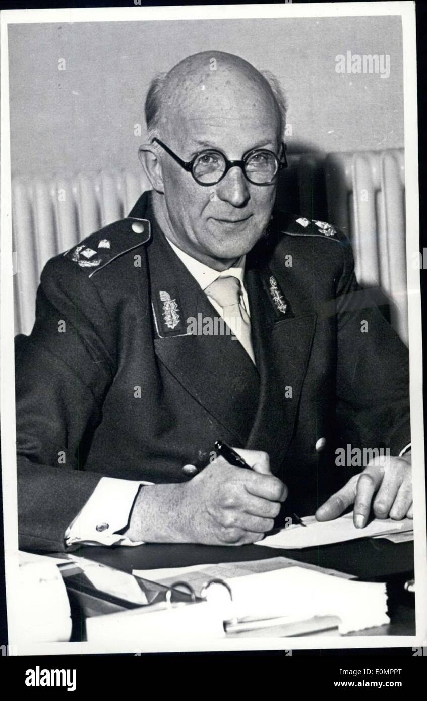 3. Februar 1956 - abgebildet ist deutscher Generalmajor von Radowitz. Er wurde ein militärischer Führer in Post WW2 Westdeutschland. Er verwendet, um Stockfoto