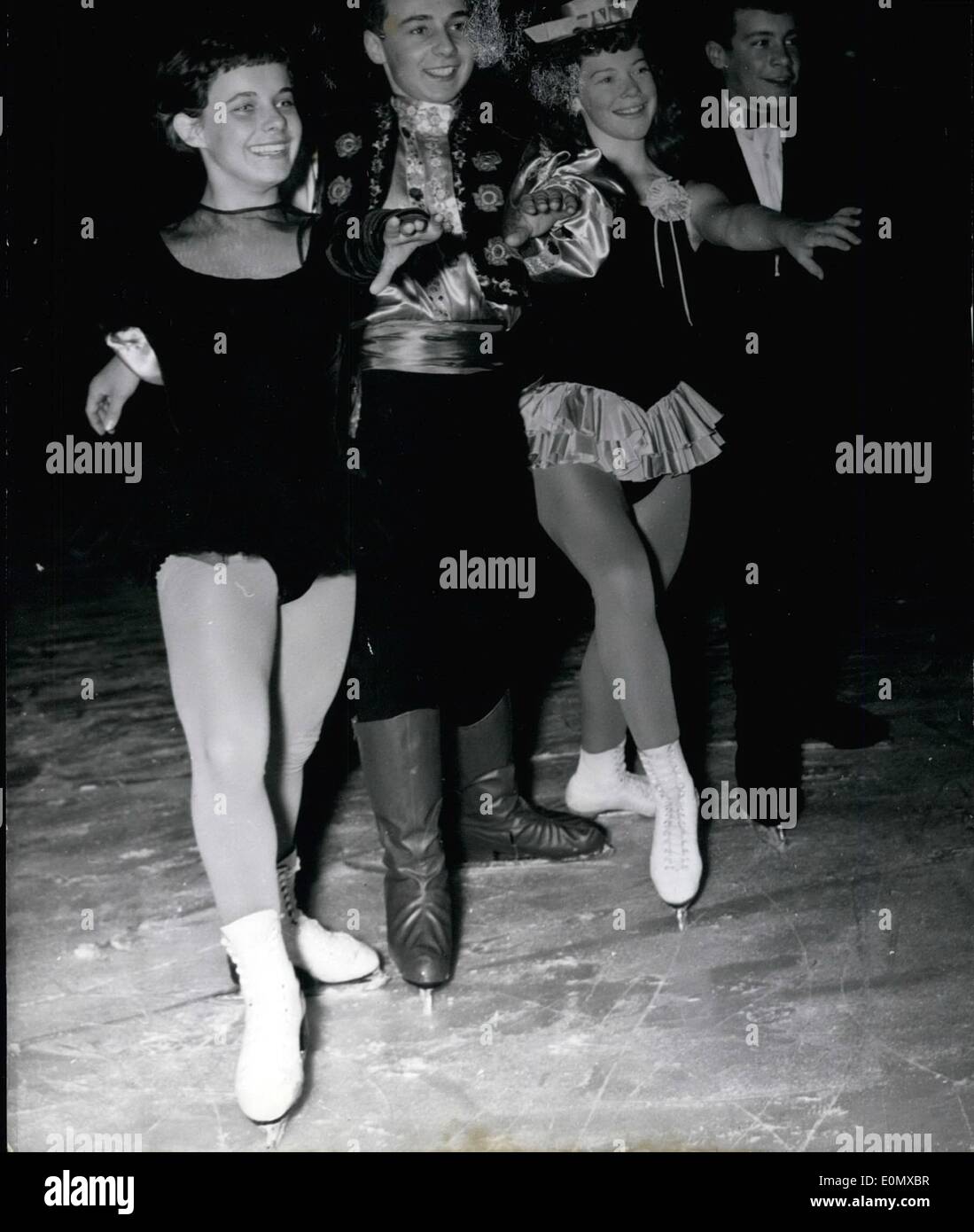 31. Januar 1957 - vier Eismeister: ROM von links nach rechts Anna Galmarini Italien Ala Frankreich , Ina Bauer Ger,Many und M Stockfoto