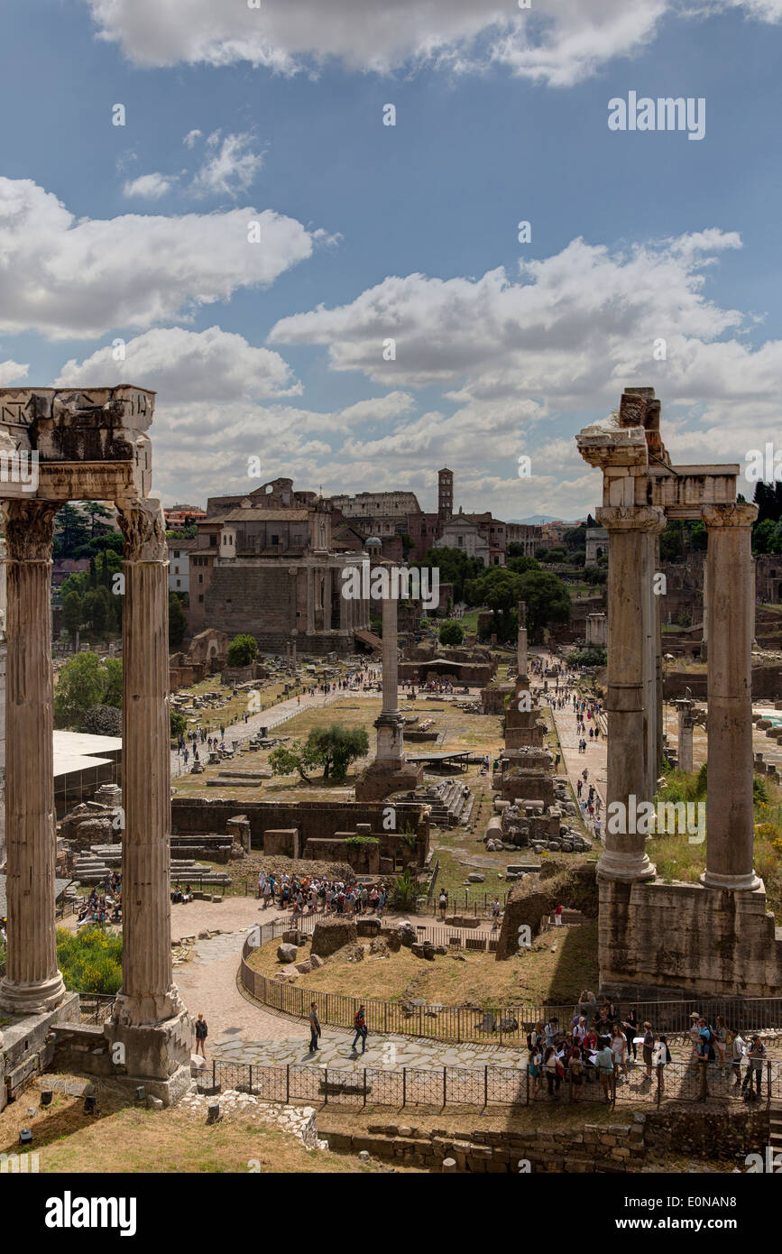 Italien, Rom: Blick auf das römische Forum aus dem kapitolinischen Hügel Stockfoto