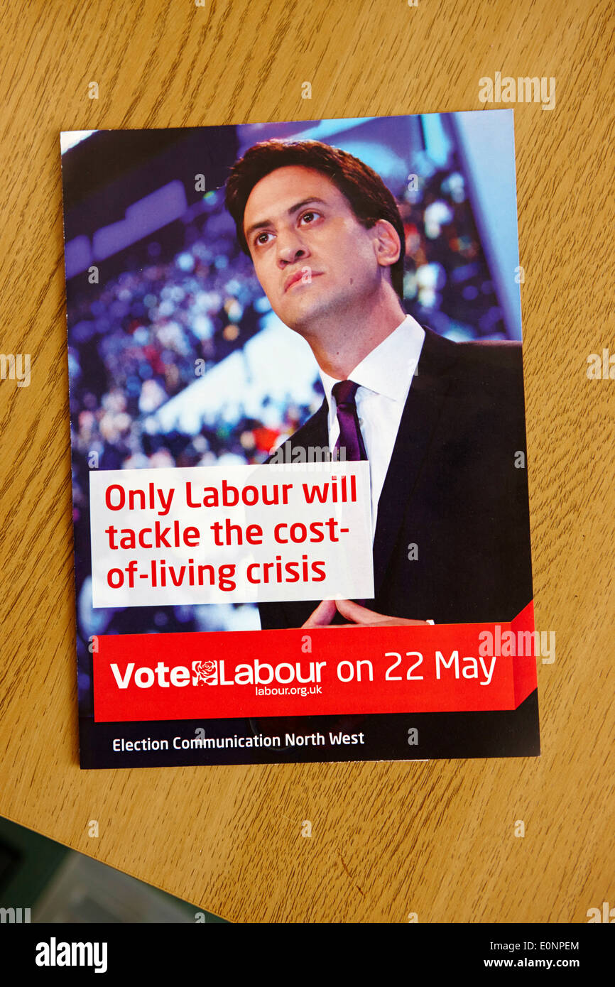 Wahl-Kommunikation-Informationen aus der Labour Party mit Ed Milliband für die North West Europawahl 2014 Stockfoto