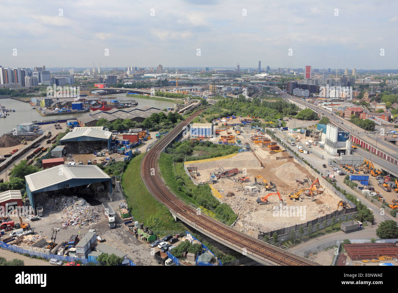 Blick vom Emirates Air Line Seilbahn, London, England, UK. Stockfoto