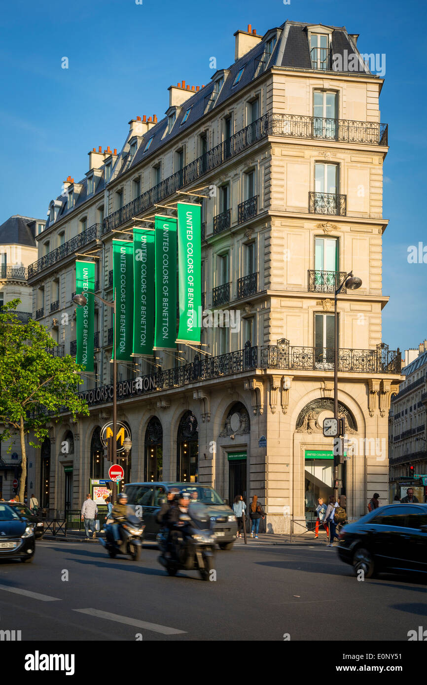 Blick auf den Boulevard Haussmann in der Nähe von Printemps Paris Frankreich Stockfoto