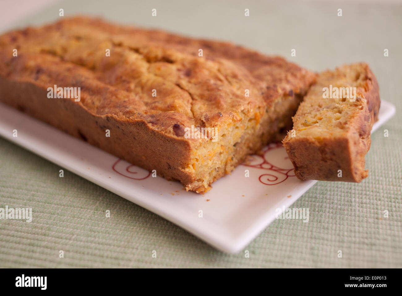 Thunfisch und Karotten-muffins Stockfoto