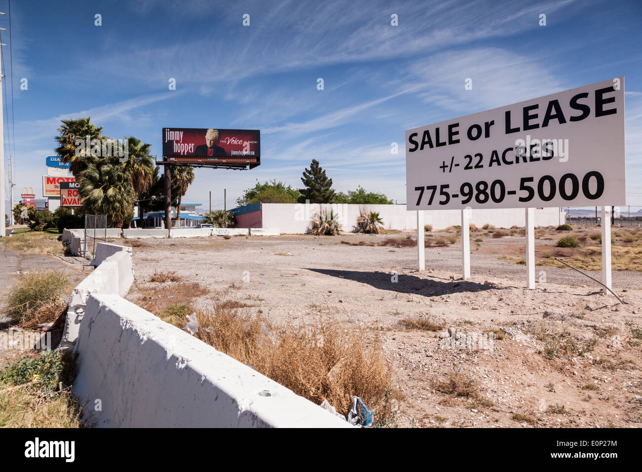 Unbebautes Grundstück zum Verkauf am Ende des Strip in Las Vegas Stockfoto
