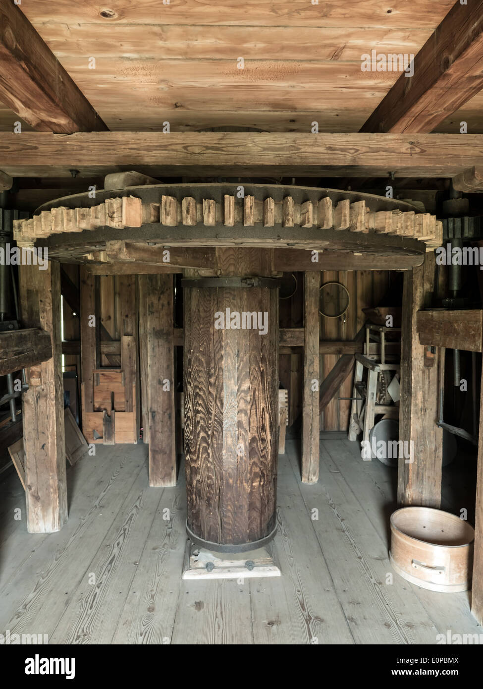 Alte hölzerne Windmühle Antrieb Stockfoto