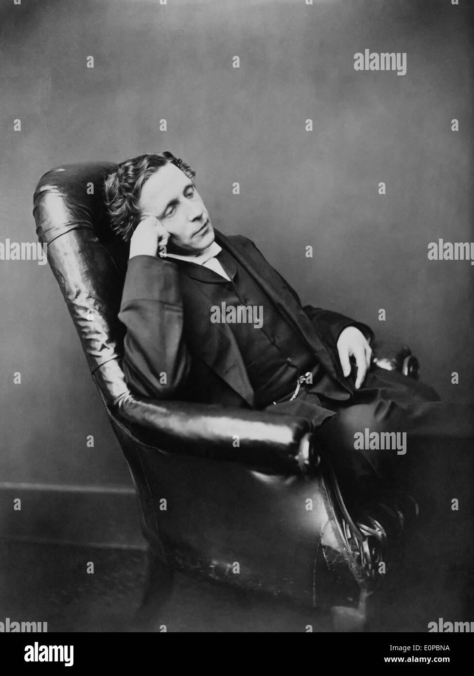 Lewis Carroll (1832-1898), englischer Schriftsteller, Mathematiker und Fotograf. Charles Lutwidge Dodgson geboren, nahm er den Künstlernamen Lewis Carroll veröffentlichen Alices Abenteuer im Wunderland, 1865. Stockfoto